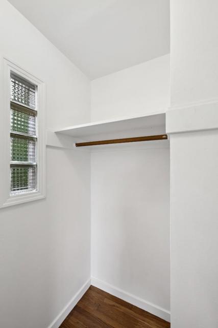 29 Baytree Way, San Mateo CA: https://media.crmls.org/mediaz/d0e7c9db-adee-4150-9b16-091ba9e1595c.jpg