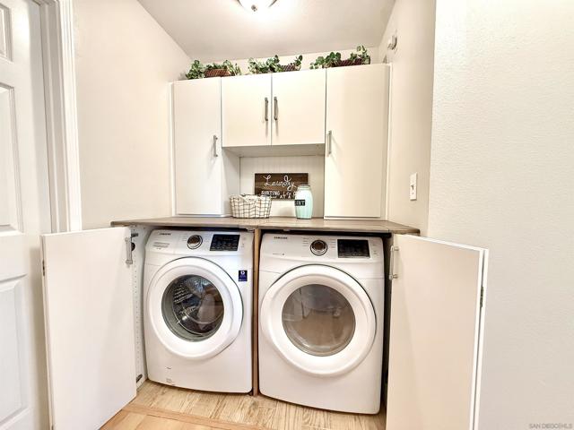 543 Rockport Ct, Encinitas CA: https://media.crmls.org/mediaz/d0e7f154-1009-4c7b-b78e-1d5f1e6d648b.jpg
