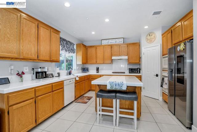 Image 8 of 28 For 2913 Haddington Ct