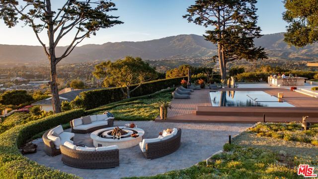 4610 Via Vistosa, Santa Barbara CA: https://media.crmls.org/mediaz/d0e95969-5ad5-476d-a5cb-f1131594036b.jpg