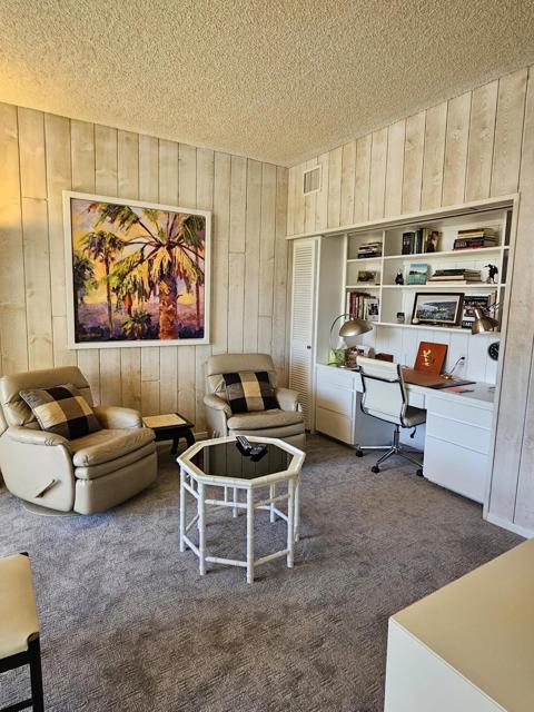 910 Island Drive, Rancho Mirage CA: https://media.crmls.org/mediaz/d0e95ff7-5f32-48bc-a311-630d6859e4d1.jpg