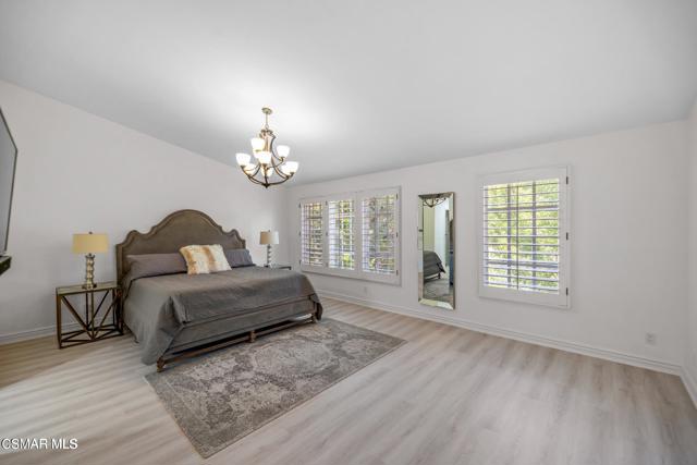 2479 Swanfield Court, Lake Sherwood CA: https://media.crmls.org/mediaz/d0e96055-d897-440a-95d7-312ebc8e9f4b.jpg