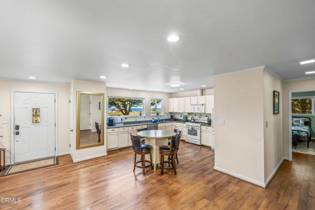 Detail Gallery Image 7 of 27 For 19251 Del Mar Dr, Fort Bragg,  CA 95437 - 4 Beds | 2 Baths