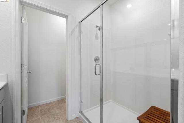 Image 32 of 58 For 16306 Ridgehaven Dr  Unit 104