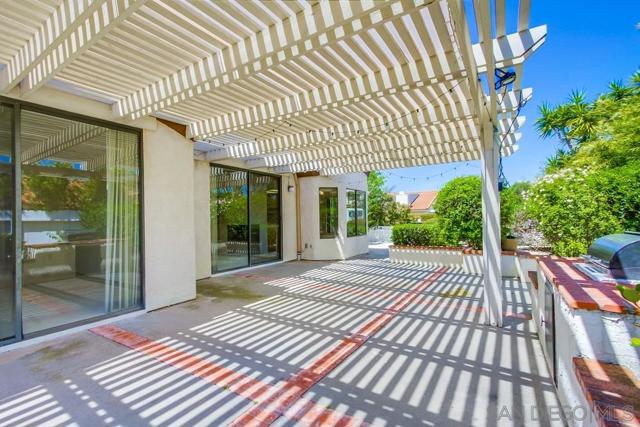 11742 Avenida Sivrita, San Diego CA: https://media.crmls.org/mediaz/d0ee5feb-18d2-4fea-961a-382f50338f23.jpg