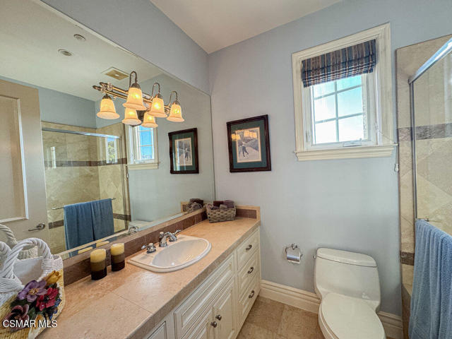 1816 Brittany Park Road, Camarillo CA: https://media.crmls.org/mediaz/d0eea3fa-6cee-4594-a42d-79d3d596130f.jpg