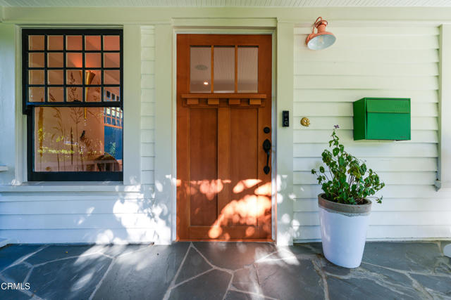 1100 Meridian Avenue, South Pasadena CA: https://media.crmls.org/mediaz/d0eead0d-8b19-4b82-a49f-5010c2da9f36.jpg