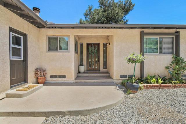 17915 Mark Lee Dr, Jamul CA: https://media.crmls.org/mediaz/d0ef048a-b4ab-4ada-a396-e2b939497e9b.jpg