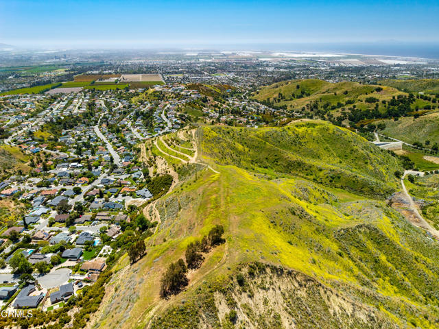 1251 Via Cielito, Ventura CA: https://media.crmls.org/mediaz/d0ef6b49-5755-4d6f-a706-17716317dce5.jpg