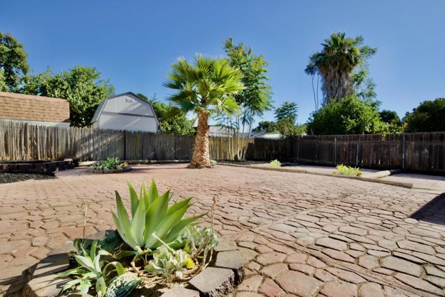12525 Julian Avenue, Lakeside CA: https://media.crmls.org/mediaz/d0efe75d-aa9c-4d3a-bc3e-184ccf5b8c1e.jpg