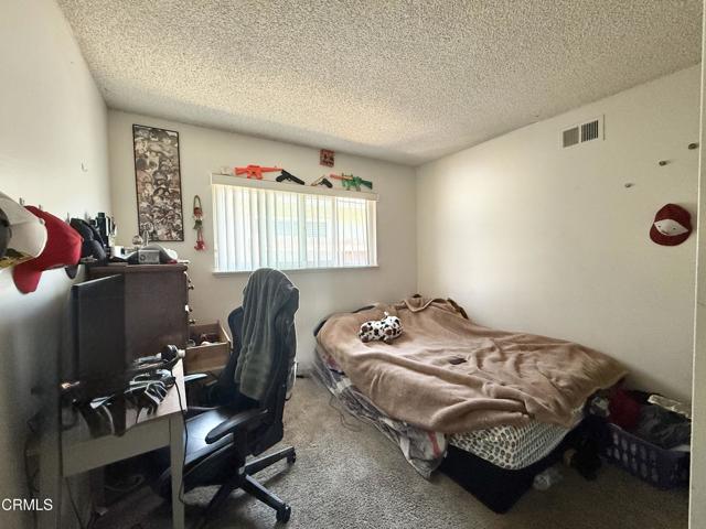 Detail Gallery Image 6 of 10 For 1421 Kingswood Way, Oxnard,  CA 93030 - 4 Beds | 2 Baths