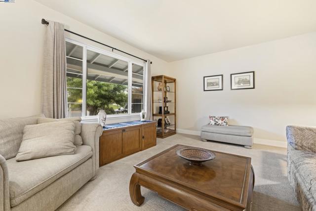 5145 Springdale Ave, Pleasanton CA: https://media.crmls.org/mediaz/d0f0357f-dcb6-4828-8a6b-2a5420960808.jpg