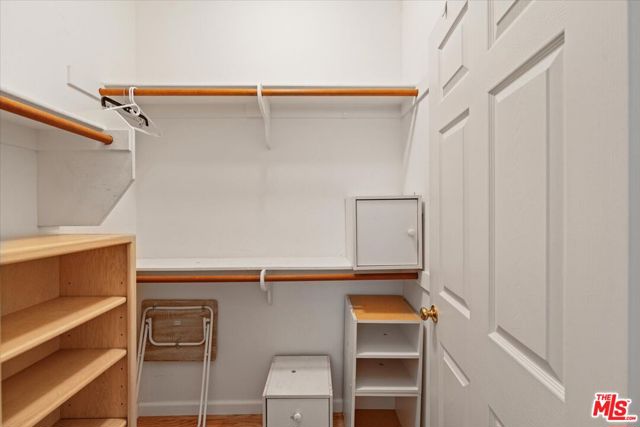 1342 N Sierra Bonita Avenue, West Hollywood CA: https://media.crmls.org/mediaz/d0f13ced-91ba-436c-a98b-feb7038b5543.jpg