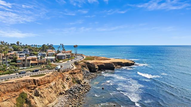 4414 Piedmont Dr, San Diego CA: https://media.crmls.org/mediaz/d0f1c14c-d96c-49da-bebb-d0176ca0bdb2.jpg