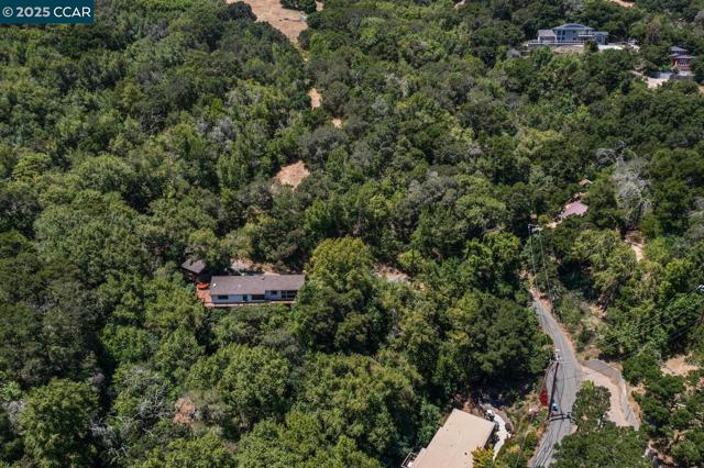37 La Madronal, Orinda CA: https://media.crmls.org/mediaz/d0f25e90-b2f8-4649-85e6-baf4bf229c18.jpg
