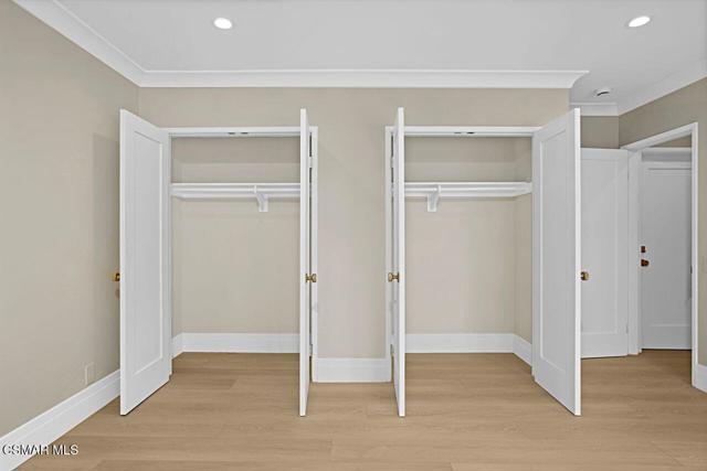 29_11946778_184500_184500-EM-129