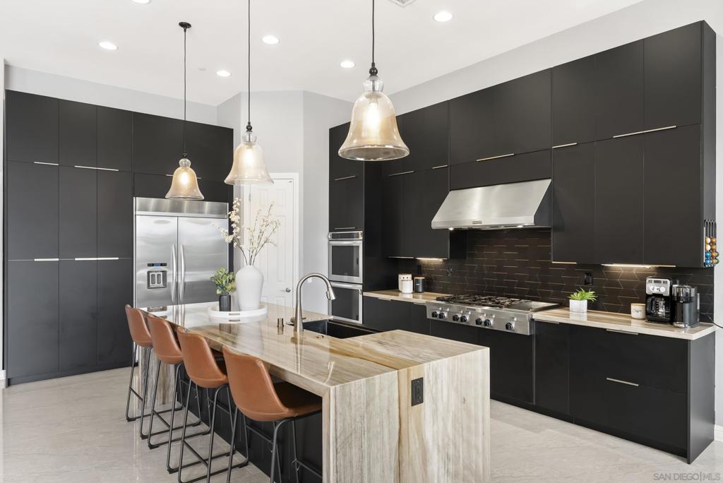 MLS #250032415SD img 18