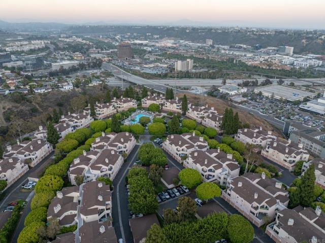 Detail Gallery Image 30 of 37 For 7228 Camino Degrazia #271,  San Diego,  CA 92111 - 3 Beds | 2 Baths