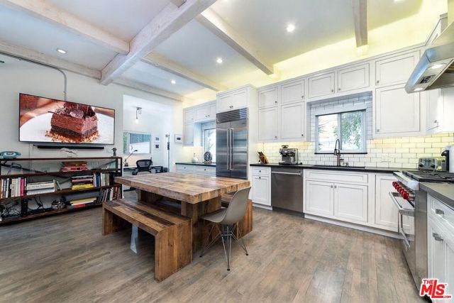 8328 Kirkwood Drive, Los Angeles CA: https://media.crmls.org/mediaz/d0f70e87-eb45-4b29-b5e7-3d4a5def8e9a.jpg
