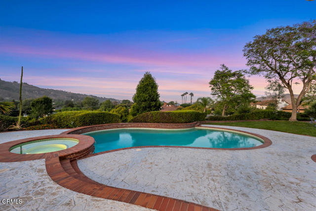 11395 Highridge Court, Camarillo CA: https://media.crmls.org/mediaz/d0f742fe-bc26-4697-9663-21581418428c.jpg