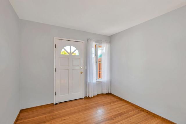 250 San Carlos Avenue, Redwood City CA: https://media.crmls.org/mediaz/d0f82bef-1f4f-493f-8826-f211c2913e33.jpg