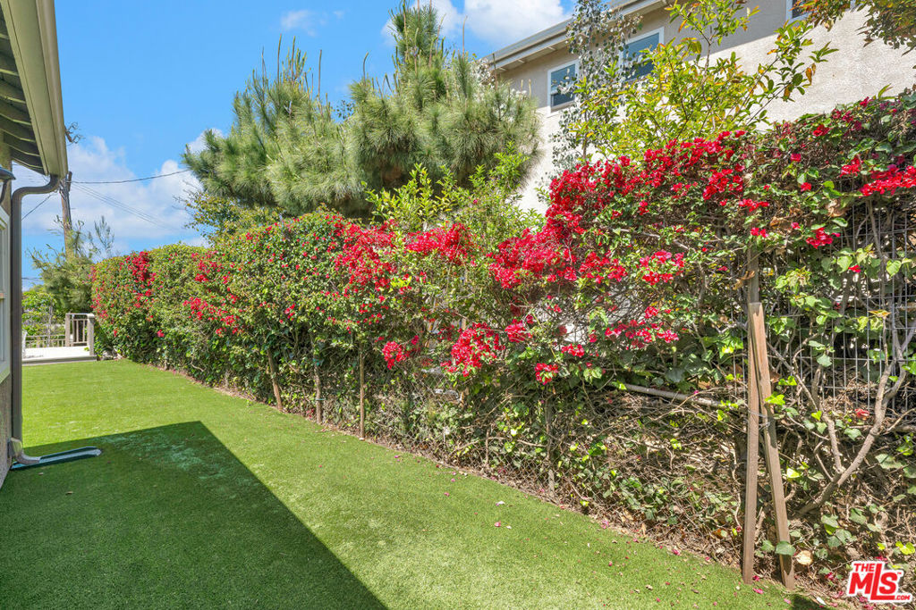 3733 Willowcrest AvenueStudio City img 45
