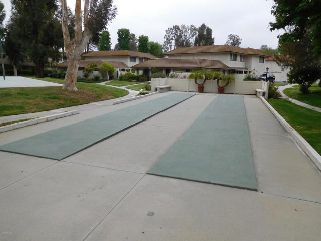 1285 Landsburn Circle, Westlake Village CA: https://media.crmls.org/mediaz/d0f907a2-cb42-43a2-97c9-94fb930e59ef.jpg