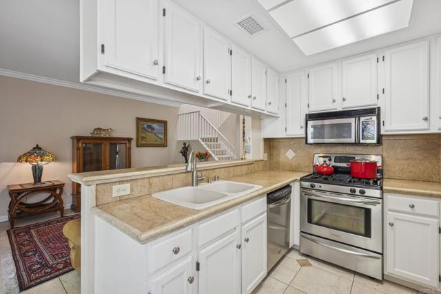 Detail Gallery Image 7 of 47 For 428 San Marcos #162,  San Marcos,  CA 92069 - 2 Beds | 2/1 Baths