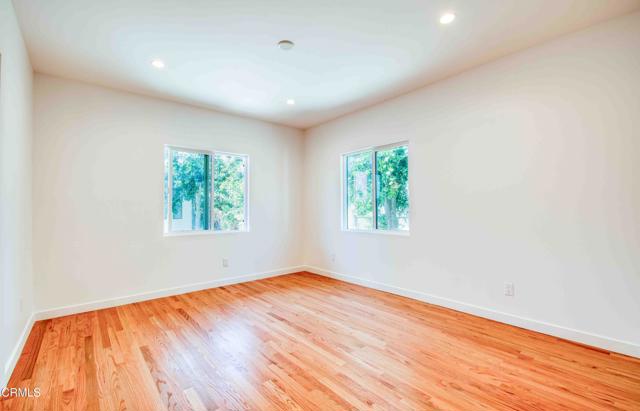 Detail Gallery Image 8 of 10 For 3938 Brunswick Ave, Los Angeles,  CA 90039 - 2 Beds | 2 Baths