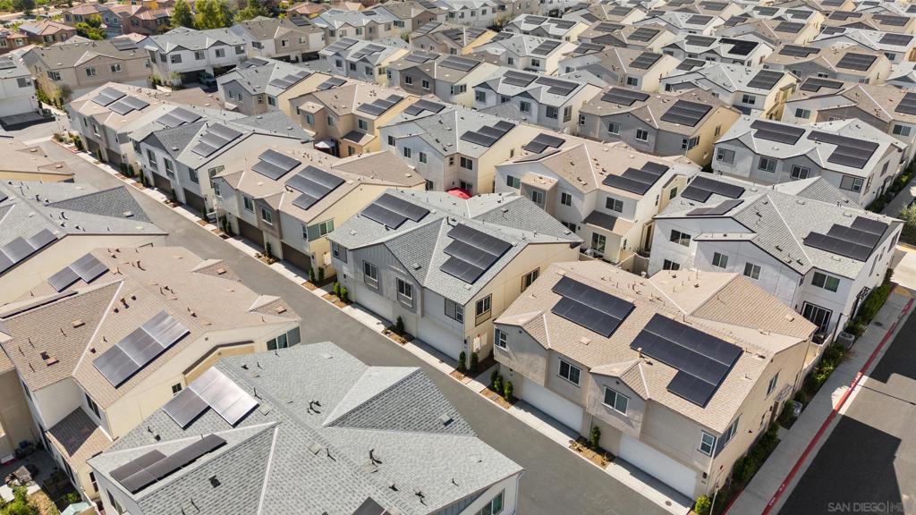 MLS #250034988SD img 47