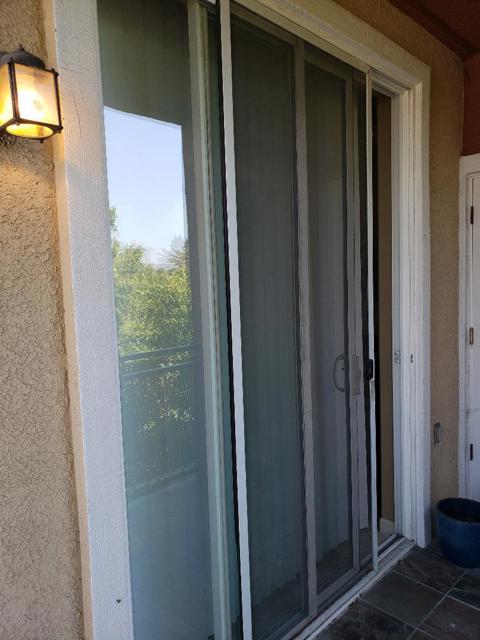 2330 University Avenue, East Palo Alto CA: https://media.crmls.org/mediaz/d0fadb75-7c52-41a5-a115-19d7a89540fe.jpg