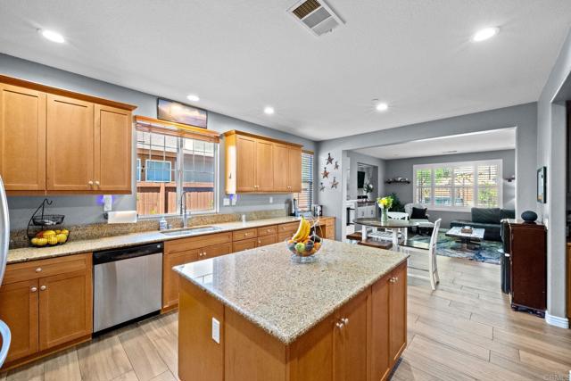 448 Kennedy Court, Escondido CA: https://media.crmls.org/mediaz/d0fb321e-b634-4ba6-a5d6-c7a8f48818a5.jpg