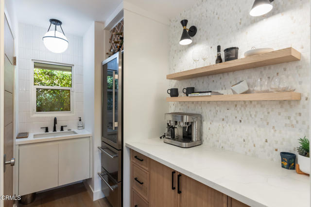 3608 Hampstead Road, La Canada Flintridge CA: https://media.crmls.org/mediaz/d0fccb43-d514-4023-97fe-290847ebbc10.jpg
