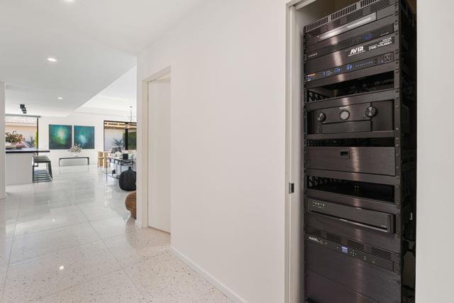 133 Columbia Drive, Rancho Mirage CA: https://media.crmls.org/mediaz/d0fdbe63-be6c-42cd-8137-e7d5b63608ae.jpg