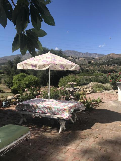 1480 Magnolia Drive, Santa Paula CA: https://media.crmls.org/mediaz/d0fde362-427b-4b55-bf74-90d9553ac39e.jpg