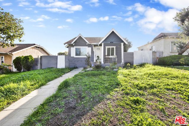 4124 W 64th Street, Inglewood CA: https://media.crmls.org/mediaz/d0feb743-84ca-4479-aef9-5d299b77059a.jpg