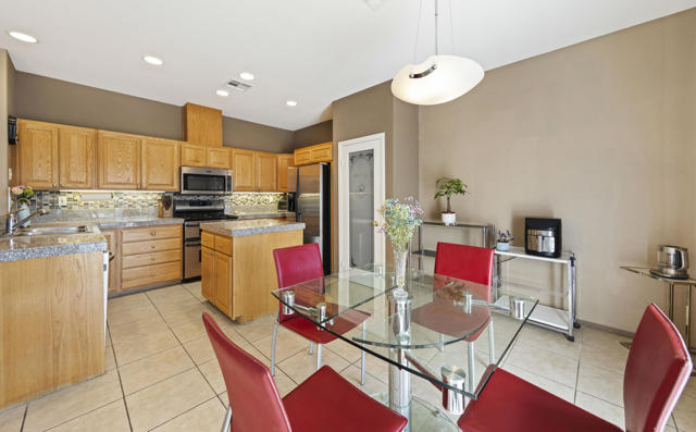 12925 Hidalgo Street, Desert Hot Springs CA: https://media.crmls.org/mediaz/d0ff07f7-ddab-4221-89fe-2a2d115a0d30.jpg
