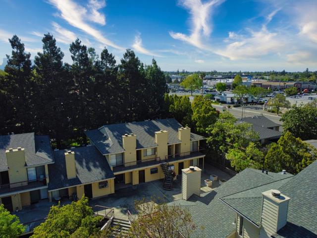 471 Northlake Drive, San Jose CA: https://media.crmls.org/mediaz/d0ff8f6a-6bf9-4161-aa84-31f69b08845d.jpg