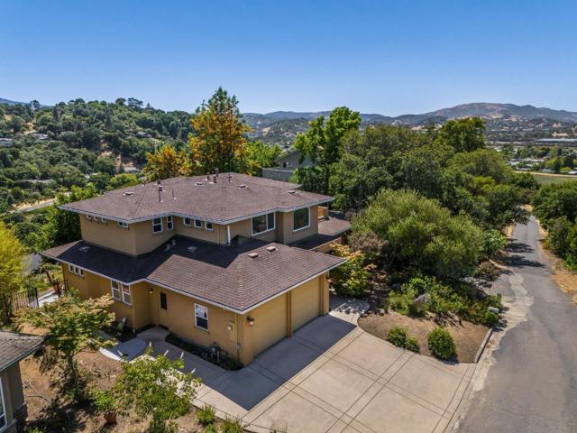 454 Upper Road, San Rafael CA: https://media.crmls.org/mediaz/d0ffc920-9232-4203-8f5d-fb47ef837b6c.jpg