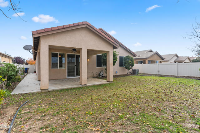 Detail Gallery Image 18 of 20 For 13324 Sterling Heights Dr, Bakersfield,  CA 93306 - 2 Beds | 2 Baths