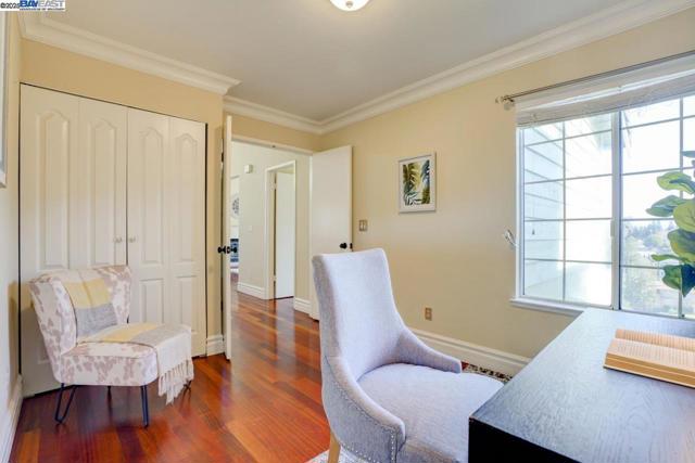 1228 Copper Peak Ln, San Jose CA: https://media.crmls.org/mediaz/d100990d-5d19-4db5-b90f-68ccfb4c17e1.jpg