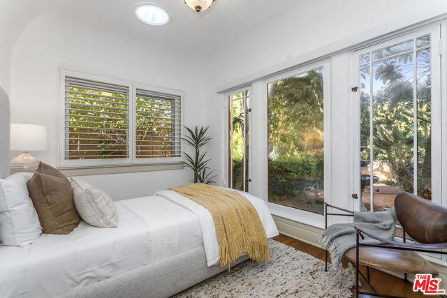 755 S Highland Avenue, Los Angeles CA: https://media.crmls.org/mediaz/d100ec3d-68c2-4fb0-abb2-b7136173224d.jpg