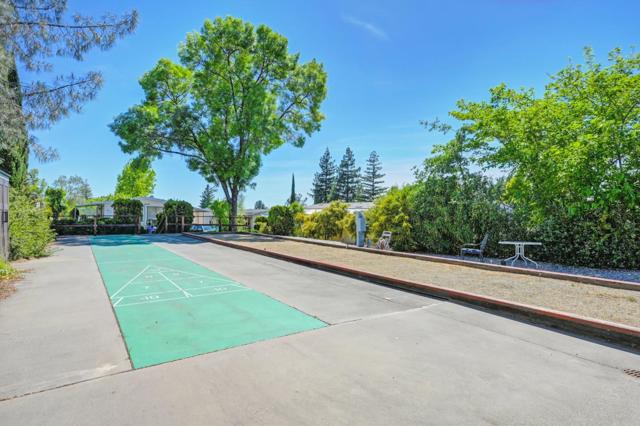 12339 Pepperwood, Auburn CA: https://media.crmls.org/mediaz/d101b141-5be0-4443-bd67-baf2a46a385b.jpg