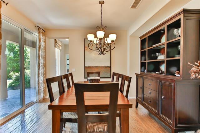 Detail Gallery Image 5 of 29 For 10518 Black Opal Rd, San Diego,  CA 92127 - 5 Beds | 4 Baths