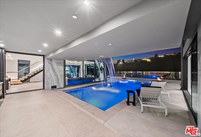 1565 Haslam Terrace, Los Angeles CA: https://media.crmls.org/mediaz/d101ed03-11d9-4478-ab42-edfac7197805.jpg