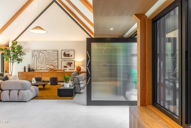 Detail Gallery Image 10 of 76 For 1155 Linda Vista Ave, Pasadena,  CA 91103 - 5 Beds | 6/2 Baths