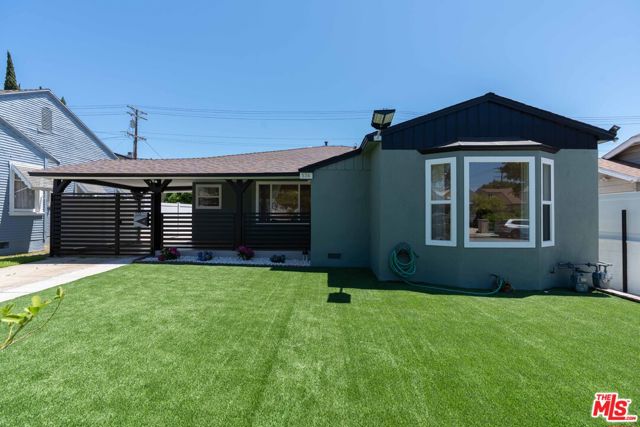 536 Myrtle Street, Glendale CA: https://media.crmls.org/mediaz/d1029a37-696c-450b-a49b-070b1ea850f3.jpg