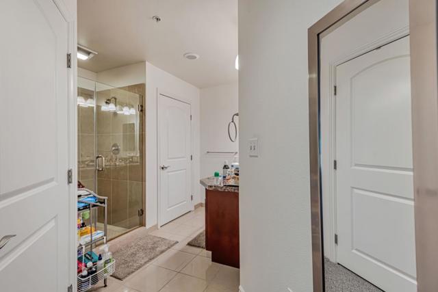 88 S Broadway, Millbrae CA: https://media.crmls.org/mediaz/d102ad1d-cd91-4cf7-991d-854dfe3f51d1.jpg