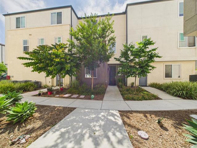 Detail Gallery Image 10 of 29 For 5502 Caminito Sandwaves #173,  San Diego,  CA 92154 - 4 Beds | 3/1 Baths