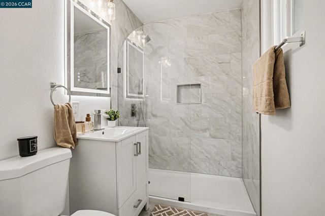 Image 13 of 29 For 2579 Montgomery Ave